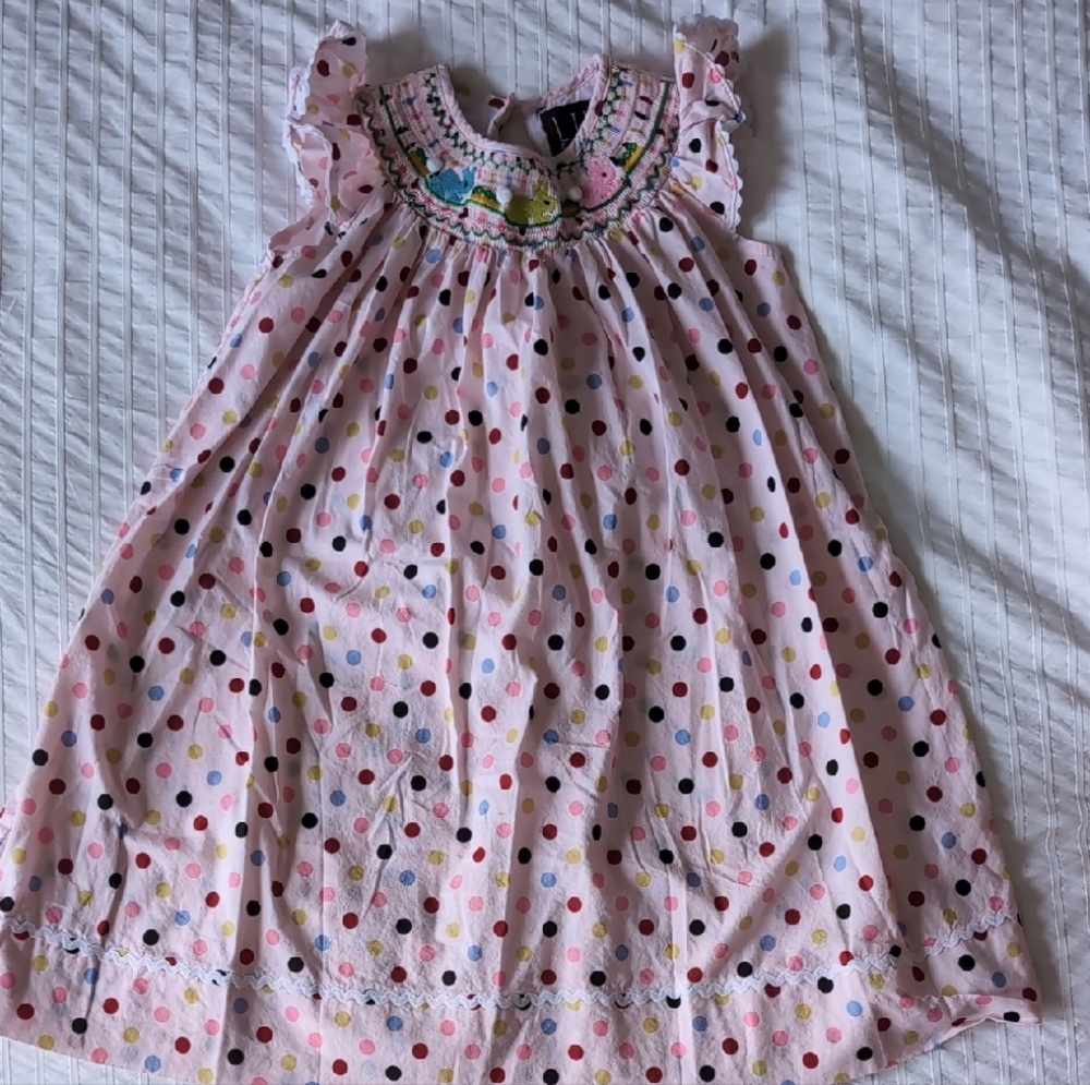 🩷 Smocked And Embroidered Dress  🐇 🐰